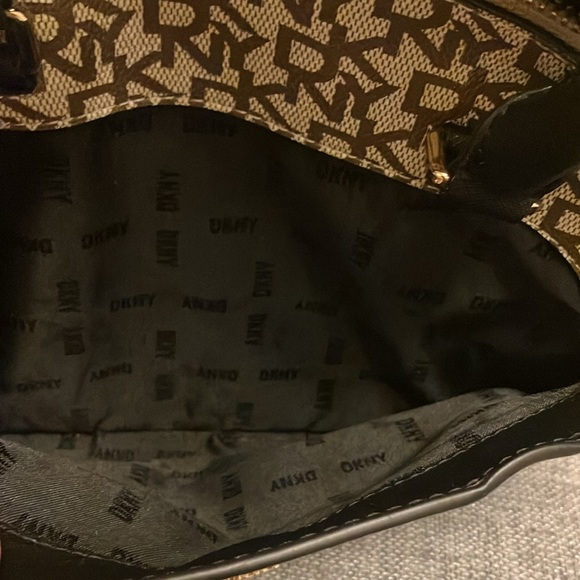 EUC Dkny bag - Picture 9 of 14